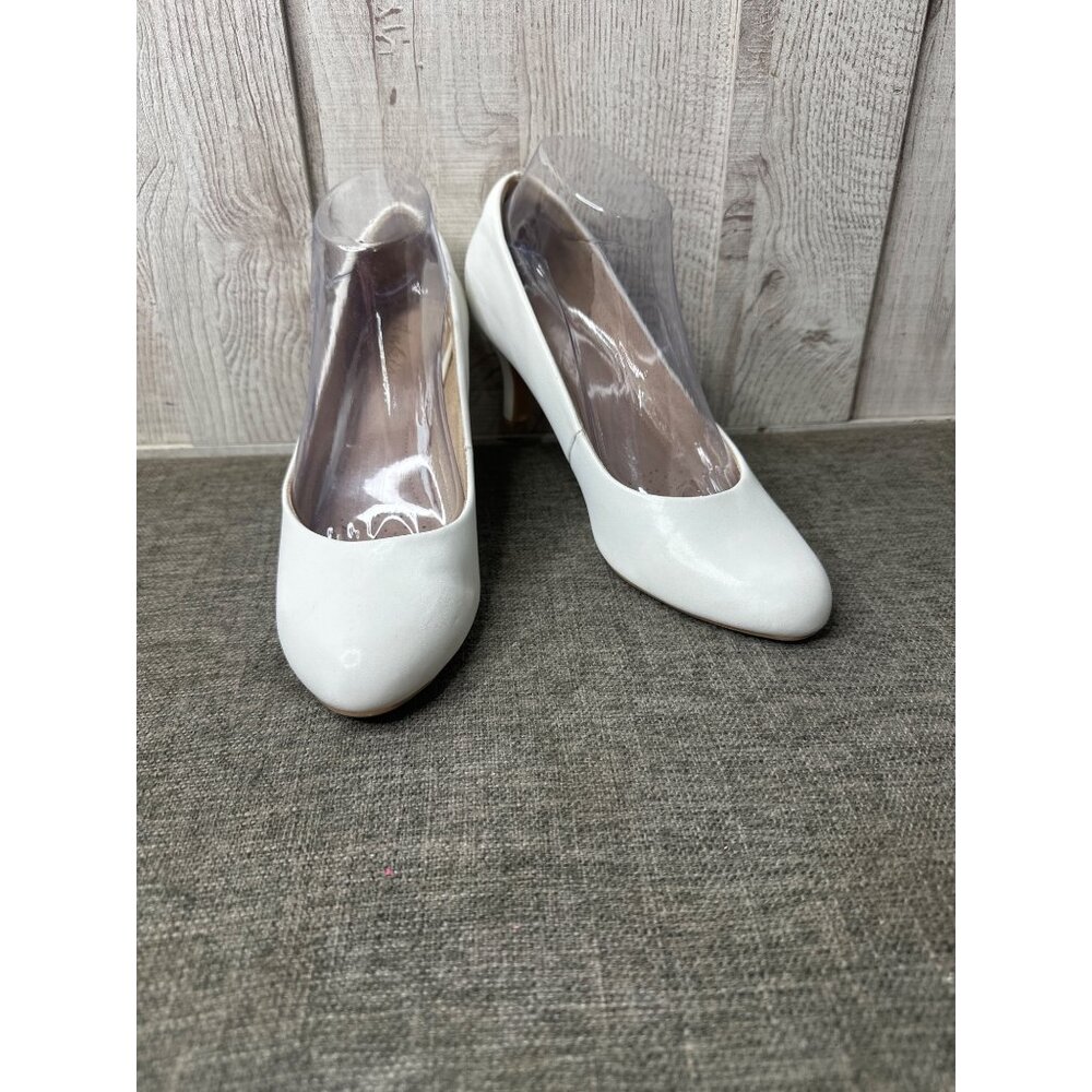 Ankis Kitten Heel Pumps Womens Size 8 Formal Dress Shoes Wedding Prom HOCO - Picture 1 of 11